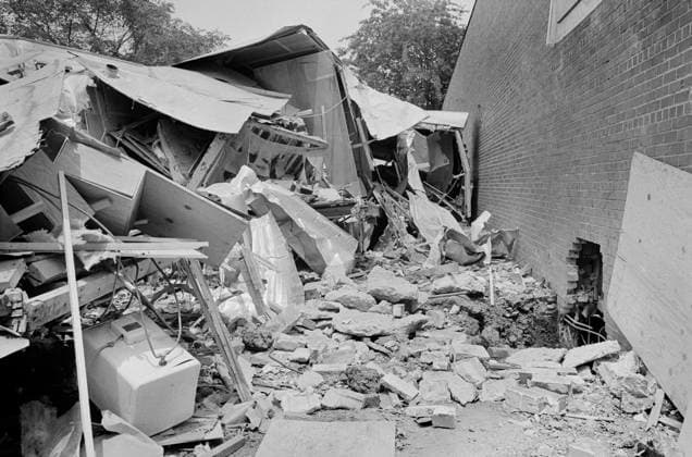 IMAGO History, U.S. Bürgerrechtsbewegung: 1954-1968 Bomb-damaged trailers at the Gaston Motel where Martin Luther King, Jr., and leaders in the Southern Christian Leadership Conference were staying during Birmingham campaign of Civil Rights Movement, Birmingham, Alabama, USA, Marion S. Trikosko, US News & World Report Magazine Collection, May 14, 1963  Copyright: xCircaxImagesx ghi-circa11420