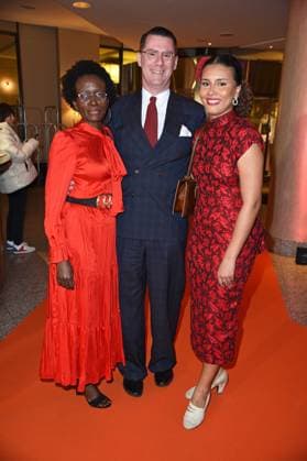Andrej Hermlin mit Ehefrau Joyce Hermlin und Tochter Rachel Hermlin beim ASKANIA AWARD 2023 im Berlin Capital Club in Berlin am 14.02.2023