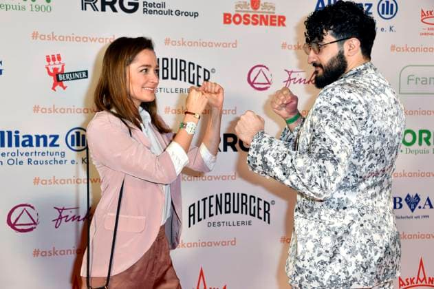 Sarah Alles und Mohamed Chahrour bei der Verleihung des Askania Award 2023 im Capital Club im Hilton Hotel. Berlin, 14.02.2023
