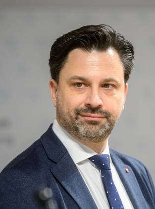 20230215 Bestellung des neuen Direktors des Heeresgeschichtlichen Museums WIEN, OESTERREICH - 15. FEBRUAR: Neuer Direktor des Heeresgeschichtlichen Museums Georg Hoffmann bei seimer Bestellung durch die Verteidiugsministerin in der Rossauer Kaserne am 15. Februar, 2023 in Wien, Oesterreich. 230215_SEPA_32_008 Copyright: xMartinxJuenx SEPAxMedia