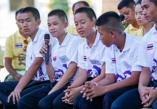 September 16, 2018, Chiang Rai, Thailand: Duangpetch Promthep (Dom) (2L) Captain of Wild Boar youth soccer team 1 of the 13 Wild Boars rescued from Tham Luang Cave seen during a press interview at Wat Phra That Doi Wao temple Chiang Rai. Chiang Rai Thailand - ZUMAs197 20180916_zab_s197_170 Copyright: xPongmanatxTasirix