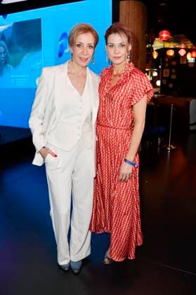 Annika Ernst und Jessica Ginkel bei der Verleihung des Blaue Blume Award 2023 im The Reed. Berlin, 15.02.2023