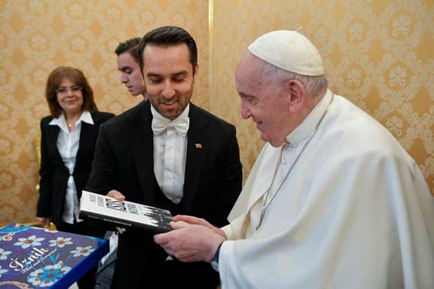 News Themen der Woche KW07 News Bilder des Tages Italy, Rome, Vatican, 2023 2 16. Pope Francis receives in audience on the occasion of the Presentation of Letters of Credence of H.E. SIgnor Ufuk Ulutas, Ambassador of Turkey to the Vatican Photograph by Vatican Media Catholic Press Photo . RESTRICTED TO EDITORIAL USE - NO MARKETING - NO ADVERTISING CAMPAIGNS.  Copyright: xVaticanxMediai cppx xipa-agency.x xVaticanxMediax IPA_IPA36135321
