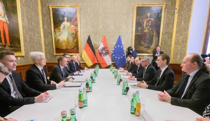 News Themen der Woche KW07 20230216 Besuch des deutschen Finanzministers bei seinem oesterreichischen Kollegen WIEN, OESTERREICH - 16. FEBRUAR: Finanzminister von Deutschland Christian Lindner (FDP) (3. Person v. li) und Finanzminister Magnus Brunner (OEVP) (10.Person v. li) bei einem Treffem im Finanzministerium am 16. Februar 2023 in Wien, Oesterreich. 230216_SEPA_32_026 Copyright: xMartinxJuenx SEPAxMedia