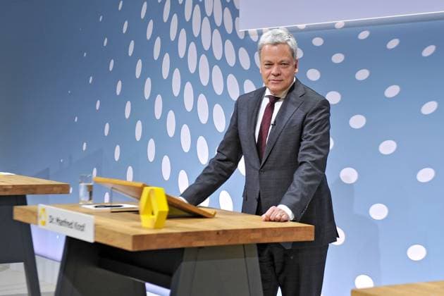 Bilanzpressekonferenz Commerzbank AG. Manfred Knof ( Vorstandsvorsitzender Commerzbank AG ) anläßlich der Bilanzpressekonferenz der Commerzbank AG am 16.02.2023 in Frankfurt Main. 20230216MWI57331 *** Annual Press Conference Commerzbank AG Manfred Knof Chairman of the Board of Managing Directors Commerzbank AG on the occasion of the Annual Press Conference of Commerzbank AG on 16 02 2023 in Frankfurt Main 20230216MWI57331