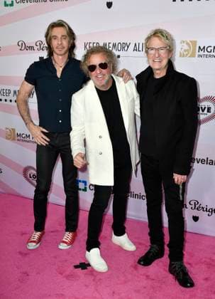 Bilder des Jahres 2023, Entertainment 02 Februar Entertainment Themen der Woche KW07 Entertainment Bilder des Tages LAS VEGAS, NV - FEBRUARY 18: Rick Springfield, Sammy Hagar and Kevin Cronin at Keep Memory Alive s 26th Annual Power of Love Gala at the MGM Grand Garden Arena in Las Vegas, Nevada on February 18, 2023. Copyright: xDeeCeexCarterx