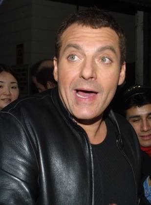 **FILE PHOTO** Tom Sizemore in Critical Condition After Brain Aneurysm. TOM SIZEMORE AFTER APPEARING ON THE REGIS AND KELLY SHOW IN NYC 1 14 02 Photo By John Barrett PHOTOlink MediaPunch Copyright: xJohnxBarrettx