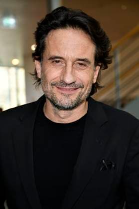 Oliver Mommsen bei der Verleihung des Preises der deutschen Filmkritik 2023 in der Akademie der Künste. Berlin, 19.02.2023