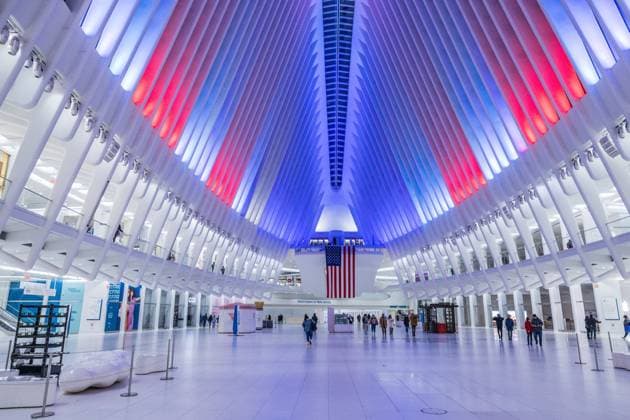 Bilder des Jahres 2023, News 02 Februar News Themen der Woche KW07 News Bilder des Tages February 19, 2023, NEW YORK, NEW YORK, USA: Illumination in the colors of the American flag is projected into the Oculus train station at the World Trade Center to commemorate President s Day which is celebrated in the United States. NEW YORK USA - ZUMAc233 20230219_zsp_c233_007 Copyright: xVanessaxCarvalhox