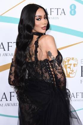 Munroe Bergdorf bei der Verleihung der BAFTA Film Awards 2023 76th British Academy Film Awards in der Royal Albert Hall. London, 19.02.2023