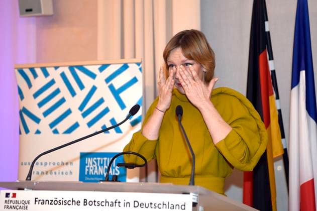 Sandra Hüller bei der Verleihung des Ordre des Arts et des Lettres an Sandra Hüller und Vicky Krieps im Rahmen der Berlinale 2023 73. Internationale Filmfestspiele Berlin in der französischen Botschaft. Berlin, 20.02.2023