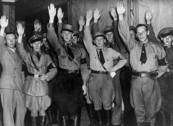 SCANPIX SWEDEN, 1933. Nazister i Sverige före andra världskriget. Nazister i uniform gör heilhälsningen. x20360x *** SCANPIX SWEDEN, 1933 Nazis in Sweden before the Second World War Nazis in uniform do the holy salute x20360x  Copyright: xTTx 20360