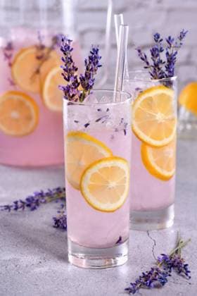 Lavender summer cocktail Lemonade with soft gentle notes of lavender, very light, incredibly refreshing summer cocktail. Copyright: xZoonar.com MarynaxVoronovax 18801520