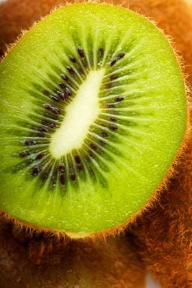 Macro view of a kiwi fruit. Copyright: xArtemxGorohovx xDesignxPicsx , 31949732 Copyright: ArtemxGorohovx xDesignxPics 31949732