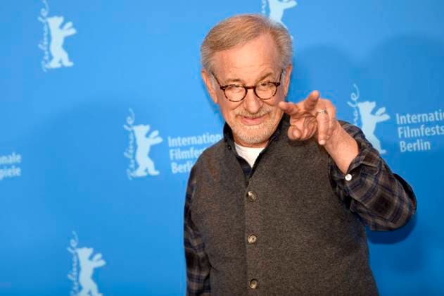 Bilder des Jahres 2023, Entertainment 02 Februar Entertainment Themen der Woche KW08 Entertainment Bilder des Tages Steven Spielberg beim Photocall zur Verleihung des Goldenen Ehrenbären auf der Berlinale 2023 73. Internationale Filmfestspiele Berlin im Hotel Grand Hyatt. Berlin, 21.02.2023 *** Steven Spielberg at the photocall for the award of the Golden Bear of Honor at the Berlinale 2023 73 Berlin International Film Festival at the Hotel Grand Hyatt Berlin, 21 02 2023 Foto:xC.xNiehausx xFuturexImage