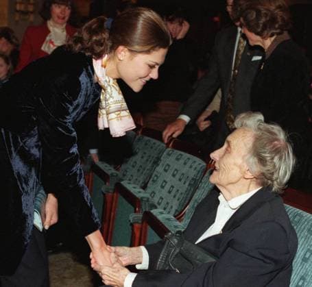 STOCKHOLM 1997-12-13 Swedish Crown Princess Victoria warmly greets author Astrid Lindgren when Astrid s book Mio my son has premiere as a play on the Royal Dramatic Theater in Stockholm Astrid LindgrenÂ s stories about characters such as Pippi Longstocking, Emil, Kalle Blomquist, The Brothers Lionheart, Karlsson-on-the-Roof, Ronia the Robber s Daughter and the Bullerby children are loved and read by children all over the world. She was born on the farm Nas outside Vimmerby November 14, 1907 and would have turned 100 years old this year. Astrid passed away in 2002. Photo Toni Sica SCANPIX code 1012 STOCKHOLM Sweden x1012x *** STOCKHOLM 1997 12 13 Swedish Crown Princess Victoria warmly greets author Astrid Lindgren when Astrid s book Mio m  Copyright: xTonixSicax spd578ce