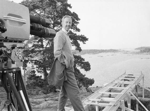 STOCKHOLMS SKÄRGARD 1964-05-27 Bengt Feldreich, TV-producent, vid vattnet i Stockholms skärgard. Sverige x11014x *** STOCKHOLMS SKÄRGARD 1964 05 27 Bengt Feldreich, TV producer, by the water in Stockholm skärgard Sweden x11014x  Copyright: xGunnarxLantz TTx BENGT FELDREICH