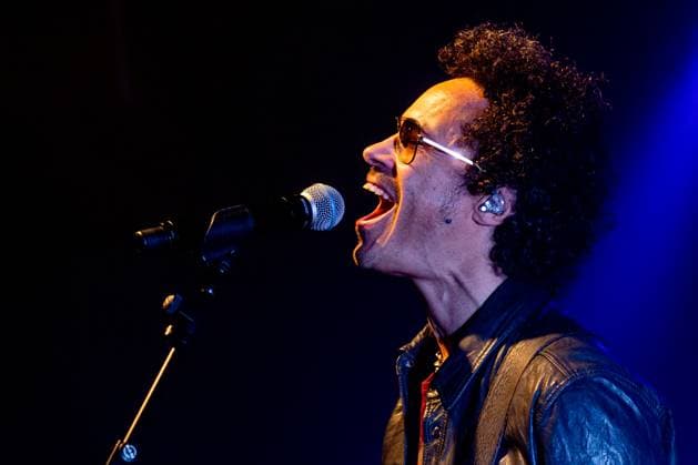 Entertainment Themen der Woche KW08 Entertainment Bilder des Tages Eagle-Eye Cherry In Concert Swedish singer Eagle-Eye Cherry performs live in Santeria in Milano, Italy, on February 21 2023 Milano Italy Italy  Copyright: xMairoxCinquettix originalFilename: cinquetti-eagleeye230221_npST6.jpg