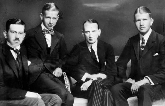 Photo from 1920 of the brothers Hammarskjold From left Elder brother Bo, Dag which was a high school student when the picture was taken , Ake and Sten Dag Hamma  Copyright: xPRESSENSxBILDx DAG HAMMARSKJÖLD WITH BROTHERS