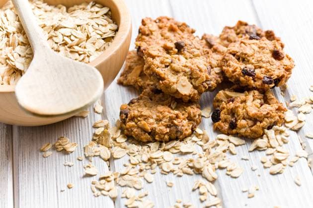 sweet homemade cookie with oat flakes Copyright: xJirixHerax xDesignxPicsx , 32076184  Copyright: JirixHerax xDesignxPics 32076184