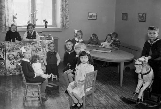 SÖDERTÄLJE 1938-01-10. Ragnhildsgardens barnträdgard invigs i Södertälje januari 1938. SÖDERTÄLJE SVERIGE x190x *** SÖDERTÄLJE 1938 01 10 Ragnhildsgardens kindergarten is opened in Södertälje January 1938 SÖDERTÄLJE SWEDEN x190x  Copyright: xPressensxBild TTx DAGHEM