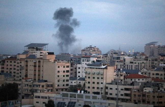 Bilder des Jahres 2023, News 02 Februar News Themen der Woche KW08 News Bilder des Tages Israeli Airstrike In Gaza Smoke rises during an Israeli air strike, in Gaza City February 23, 2023. Gaza Palestine  Copyright: xMajdixFathix originalFilename: fathi-notitle230223_np7nK.jpg