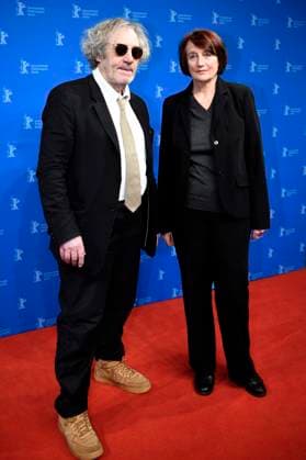 Philippe Garrel und Caroline Champetier bei der Verleihung der Berlinale Kamera an Caroline Champetier auf der Berlinale 2023 73. Internationale Filmfestspiele Berlin im Haus der Berliner Festspiele. 23.02.2023