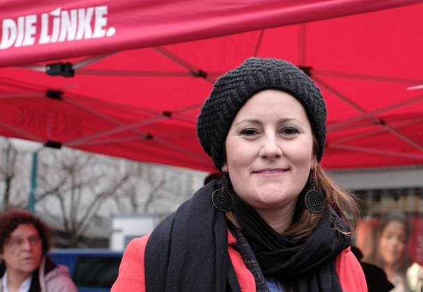 News Themen der Woche KW08 News Bilder des Tages 24.02.2023 xkhx Kassel Oberbürgermeisterwahl in Kassel Partei die Linke Unter dem Slogan Radikal sozial für Kassel kandidiert Violetta Bock als Oberbürgermeisterin für Kassel bei der Wahl am 12. März 2023 und wird von der Parteivorsitzenden Janine Natalie Wissler unterstützt Bild zeigt Janine Natalie Wissler *** 24 02 2023 xkhx Kassel Lord Mayor election in Kassel Party the Left Under the slogan Radically social for Kassel Violetta Bock is running for Lord Mayor for Kassel in the election on 12 March 2023 and is supported by the party chairwoman Janine Natalie Wissler Image shows Janine Natalie Wissler KH