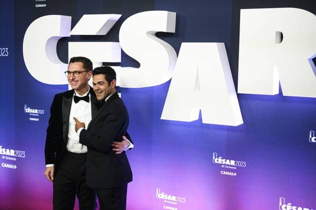 Maxime Saada et Jamel Debbouze CELEBRITES : 48e Ceremonie des Cesar - Tapis Rouge - 24 02 2023 JBAutissier Panoramic 