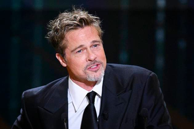 Apparition surprise de Brad Pitt pour remettre le Cesar d Honneur au realisateur David Fincher CELEBRITES : 48e Ceremonie des Cesar - 24 02 2023 JBAutissier Panoramic 