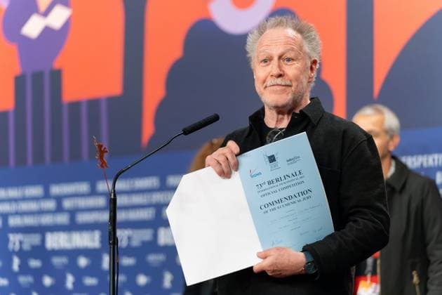 News Bilder des Tages 25.02.2023,Berlin,Deutschland,73.Internationalen Filmfestspiele Berlin. Die Gewinner der unabhängigen Jurys. Nicolas Philibert erhält für sein Film Sur L Adamant den Preis der Ökumenischen Jury