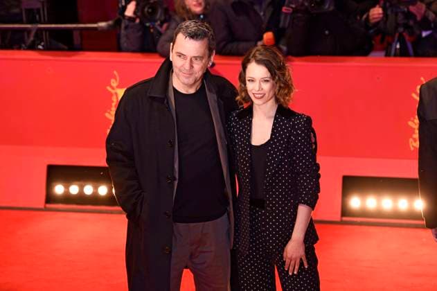 Christian Petzold und Paula Beer bei der Closing Ceremony mit Preisverleihung auf der Berlinale 2023 73. Internationale Filmfestspiele Berlin im Berlinale Palast. Berlin, 25.02.2023