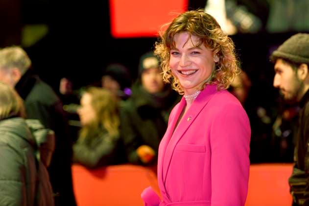 Thea Ehre bei der Closing Ceremony mit Preisverleihung auf der Berlinale 2023 73. Internationale Filmfestspiele Berlin im Berlinale Palast. Berlin, 25.02.2023