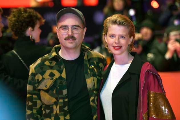 Bas Devos und Maaike Neuville bei der Closing Ceremony mit Preisverleihung auf der Berlinale 2023 73. Internationale Filmfestspiele Berlin im Berlinale Palast. Berlin, 25.02.2023