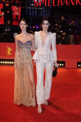 Aleandra und Angelina Frerk bei der Ankunft zur Abschluss Feier am Berlinale Palast der 73. Internationale Filmfestspiele Berlinale am 25.02.2023 in Berlin Berlinale 2023- Abschluss Feier Closing Ceremony Night