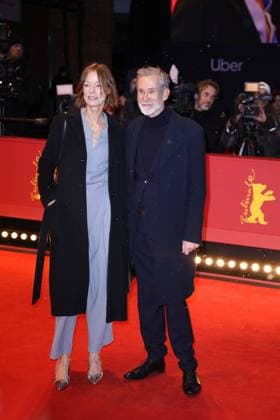 Jenny Schily und Ulrich Matthes bei der Ankunft zur Abschluss Feier am Berlinale Palast der 73. Internationale Filmfestspiele Berlinale am 25.02.2023 in Berlin Berlinale 2023- Abschluss Feier Closing Ceremony Night