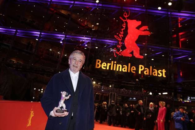 Joao Canijo, der portugiesische Regisseur und Silberner BaerGewinner beim Fototermin am Berlinale Palast vom International Film Festival Berlinale am 25.02.2023 in Berlin Berlinale 2023- Gewinner Photo Call