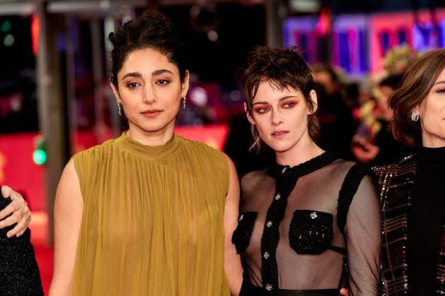 Berlinale Closing Night und Award Ceremony Golshifteh Farahani und Kristen Stewart auf dem roten Teppich bei der Berlinale Closing Night und Award Ceremony im Rahmen der 73. Berlinale im Berlinale Palast in Berlin. Copyright: xEventpressxGolejewskix