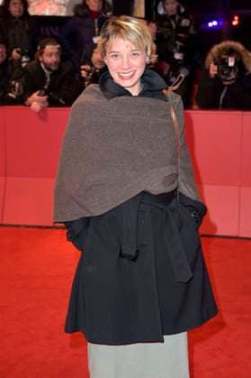 Jytte-Merle Böhrnsen bei der Closing Ceremony mit Preisverleihung auf der Berlinale 2023 73. Internationale Filmfestspiele Berlin im Berlinale Palast. Berlin, 25.02.2023
