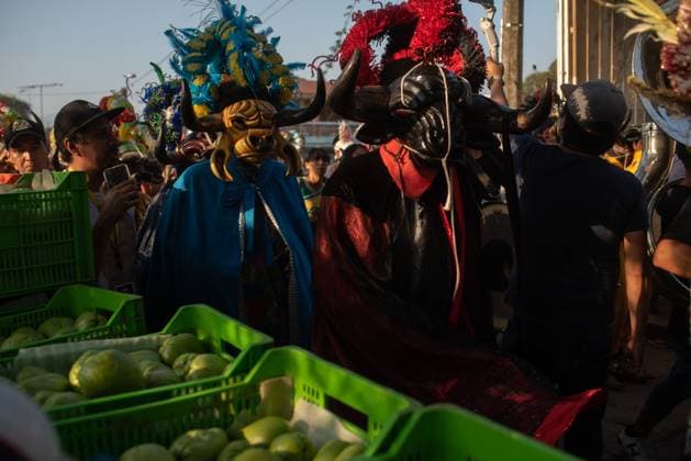 February 27, 2023: Residents of the town of Almolonga, Veracruz, celebrate the traditional Afromestizo carnival. Where they dance through the streets of the town and the children play in the fountain of the old sugar hacienda. - ZUMAqp1_ 20230227_zip_qp1_008 Copyright: xHectorxAdolfoxQuintanarxPerezx