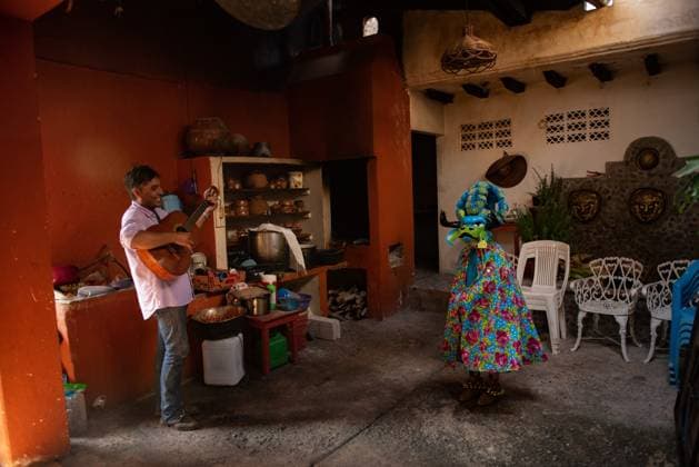 February 27, 2023: Residents of the town of Almolonga, Veracruz, celebrate the traditional Afromestizo carnival. Where they dance through the streets of the town and the children play in the fountain of the old sugar hacienda. - ZUMAqp1_ 20230227_zip_qp1_030 Copyright: xHectorxAdolfoxQuintanarxPerezx