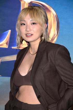 Poppy Liu bei der Premiere der Hulu-Streamingserie History of the World, Part II im Hollywood Legion Theater. Los Angeles, 27.02.2023