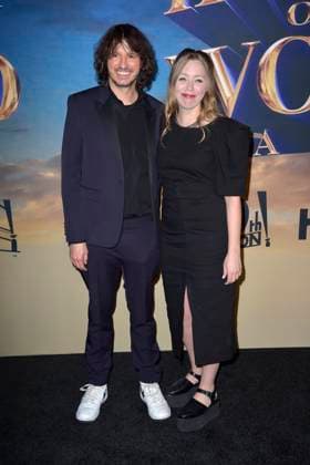 Jeff Johnson und Alice Mathias bei der Premiere der Hulu-Streamingserie History of the World, Part II im Hollywood Legion Theater. Los Angeles, 27.02.2023