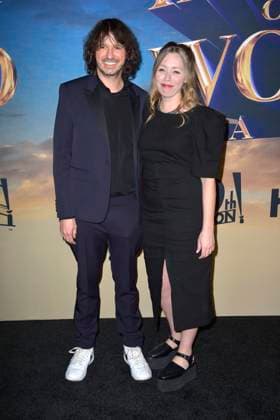 Jeff Johnson und Alice Mathias bei der Premiere der Hulu-Streamingserie History of the World, Part II im Hollywood Legion Theater. Los Angeles, 27.02.2023