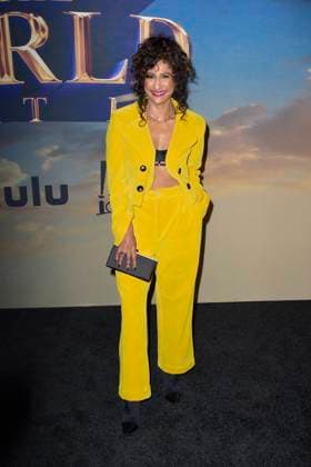 Sarayu Rao bei der Premiere der Hulu-Streamingserie History of the World, Part II im Hollywood Legion Theater. Los Angeles, 27.02.2023