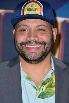Colton Dunn bei der Premiere der Hulu-Streamingserie History of the World, Part II im Hollywood Legion Theater. Los Angeles, 27.02.2023