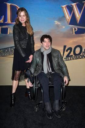 Christopher Thornton mit Ehefrau Tara Stewart bei der Premiere der Hulu-Streamingserie History of the World, Part II im Hollywood Legion Theater. Los Angeles, 27.02.2023