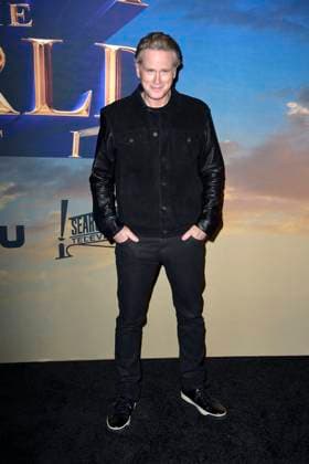 Cary Elwes bei der Premiere der Hulu-Streamingserie History of the World, Part II im Hollywood Legion Theater. Los Angeles, 27.02.2023
