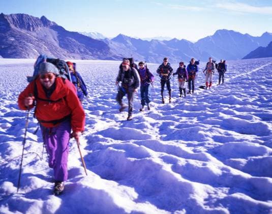 Bergtour am Adamello 1997 ITA, Italien, Adamello: Eine interessante Bergtour , hier am 7.9.1997 an der Adamellogruppe, an einem der großen Gletscher der Alpen bietet den Bergsteigern nicht nur landschaftliche Hoehepunkte sondern auch konditionelle Erfahrungen. ITA, Italy, Adamello: An interesting mountain tour, here on September 7th, 1997 on the Adamello Group, on one of the large glaciers in the Alps offers mountaineers not only scenic highlights but also physical experiences. NRW *** Mountain tour on the Adamello 1997 ITA, Italy, Adamello An interesting mountain tour, here on September 7th, 1997 on the Adamello Group, on one of the large glaciers in the Alps offers mountaineers not only scenic highlights but also physical experiences NRW