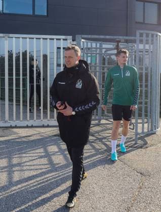 18.02.2023, Ried im Innkreis, AUT, SV Guntamatic Ried - Präsentation des neuen Ried Trainers, im Bild Max Senft, Maximilian Senft, Trainer, Ried, *** 18 02 2023, Ried im Innkreis, AUT, SV Guntamatic Ried Presentation of the new Ried coach, in the picture Max Senft, Maximilian Senft, coach, Ried,